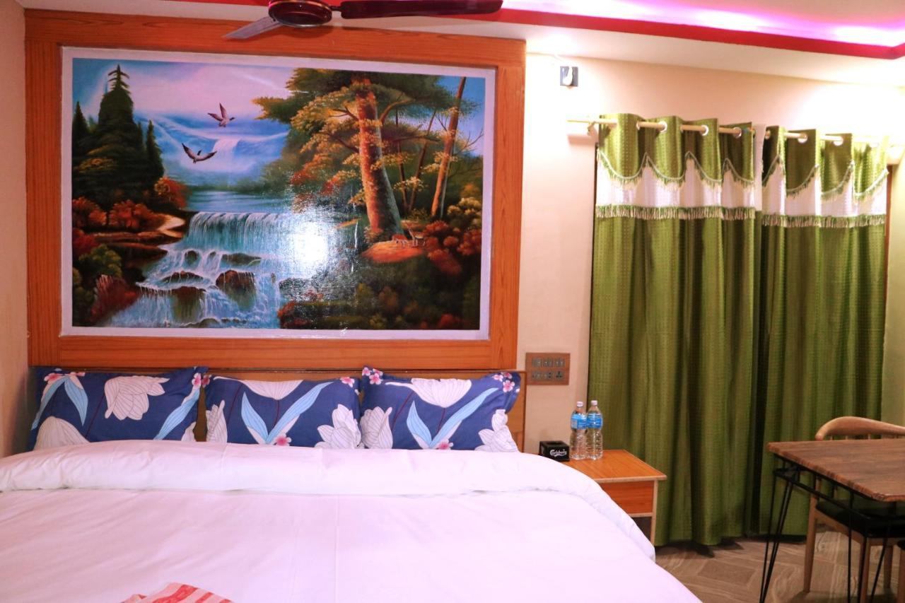 Hotel National Park Sauraha- Homely Stay And Peaceful Location With Jungle Safari Arrangements 外观 照片