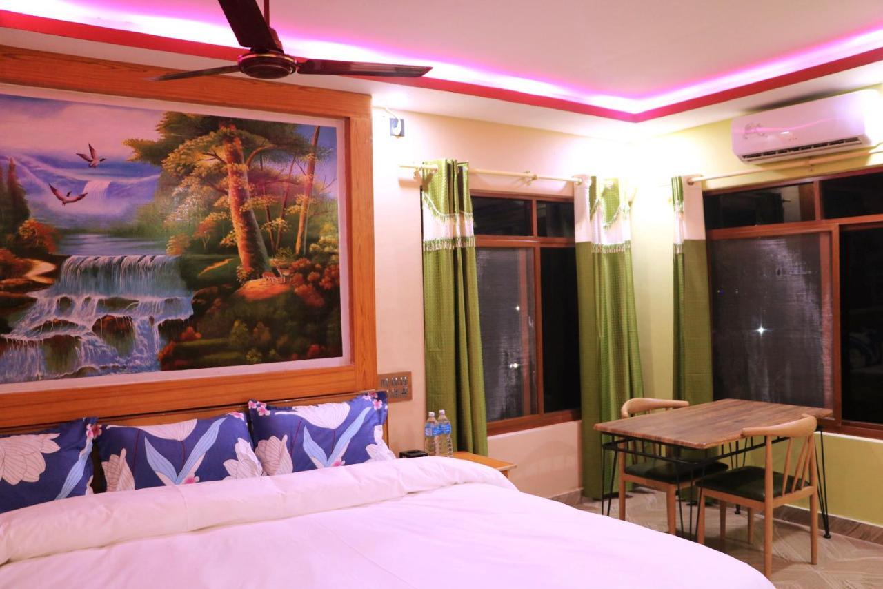 Hotel National Park Sauraha- Homely Stay And Peaceful Location With Jungle Safari Arrangements 外观 照片