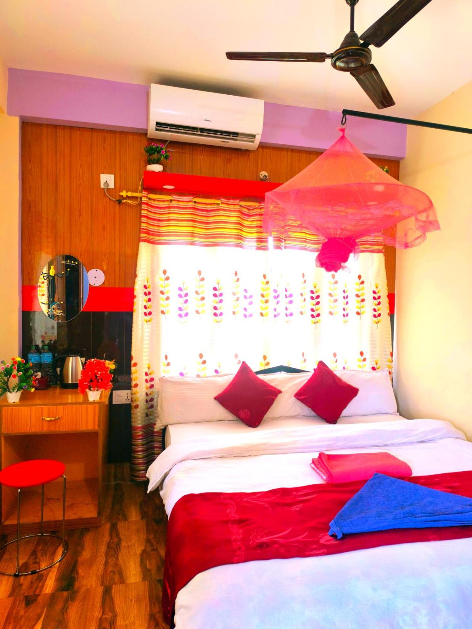 Hotel National Park Sauraha- Homely Stay And Peaceful Location With Jungle Safari Arrangements 外观 照片