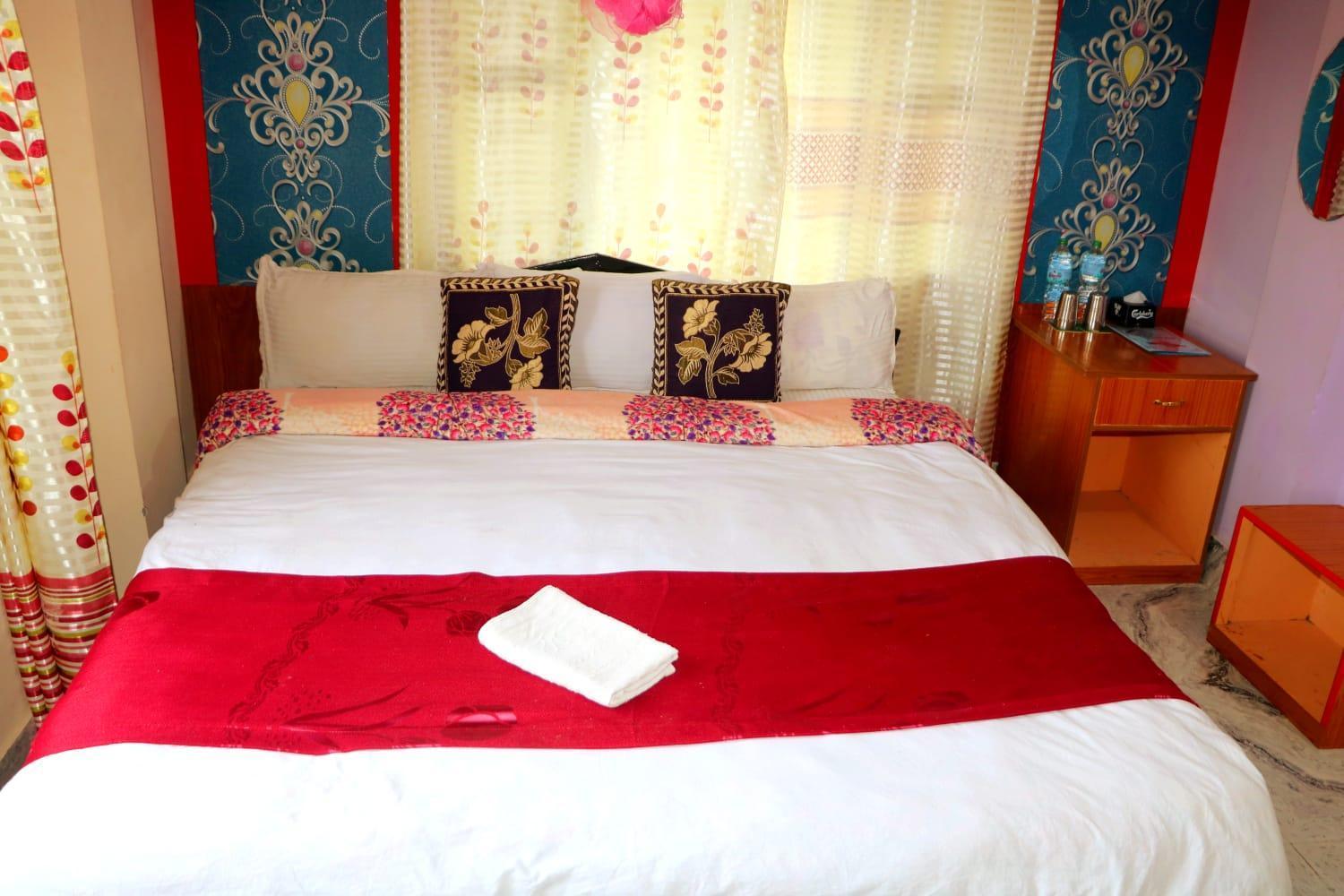 Hotel National Park Sauraha- Homely Stay And Peaceful Location With Jungle Safari Arrangements 外观 照片